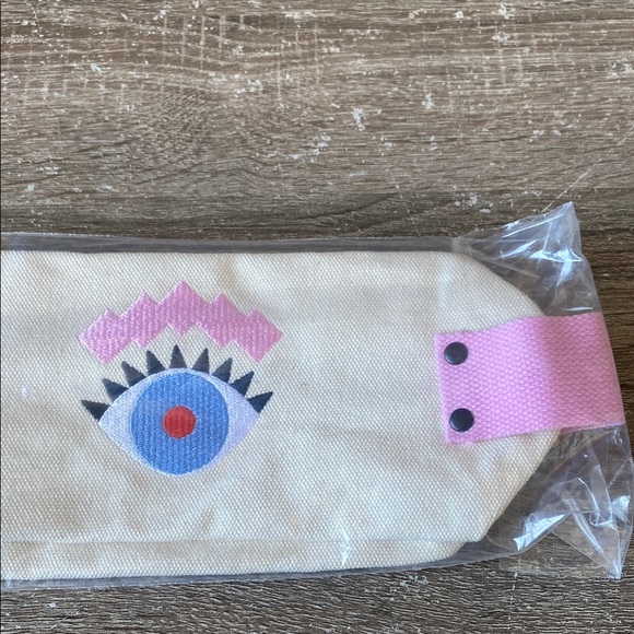 Benefit Cosmetic Bag NWT - Picture 2 of 6